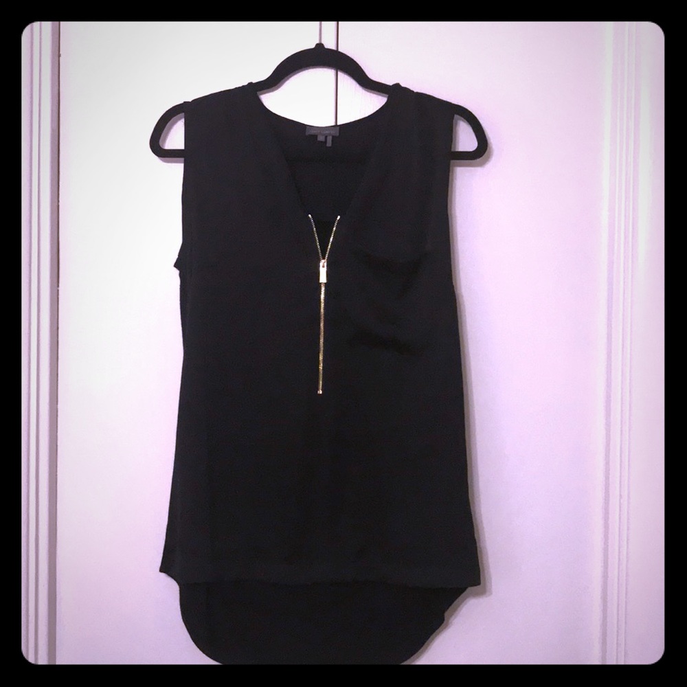 Vince Camuto Black tank top with gold zipper